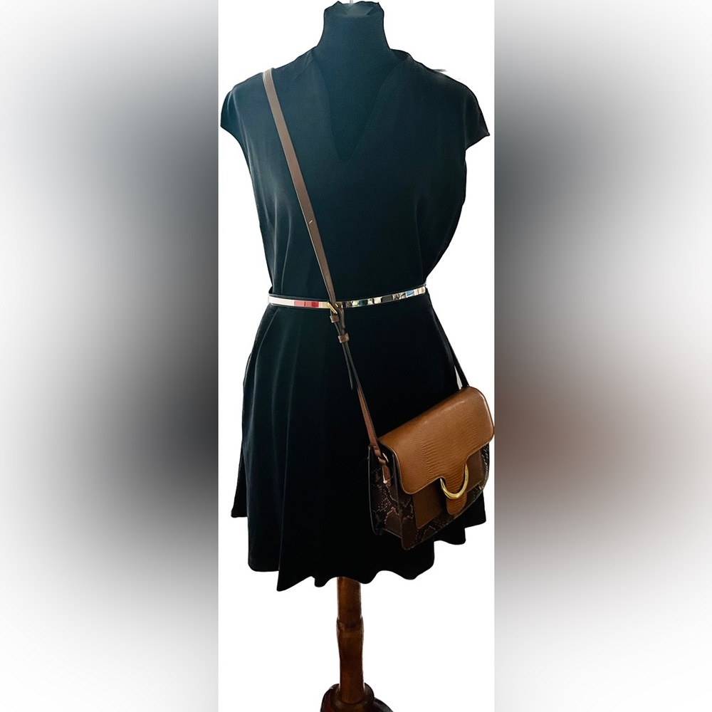 New York & Co Black Aline dress with pockets with some stretch